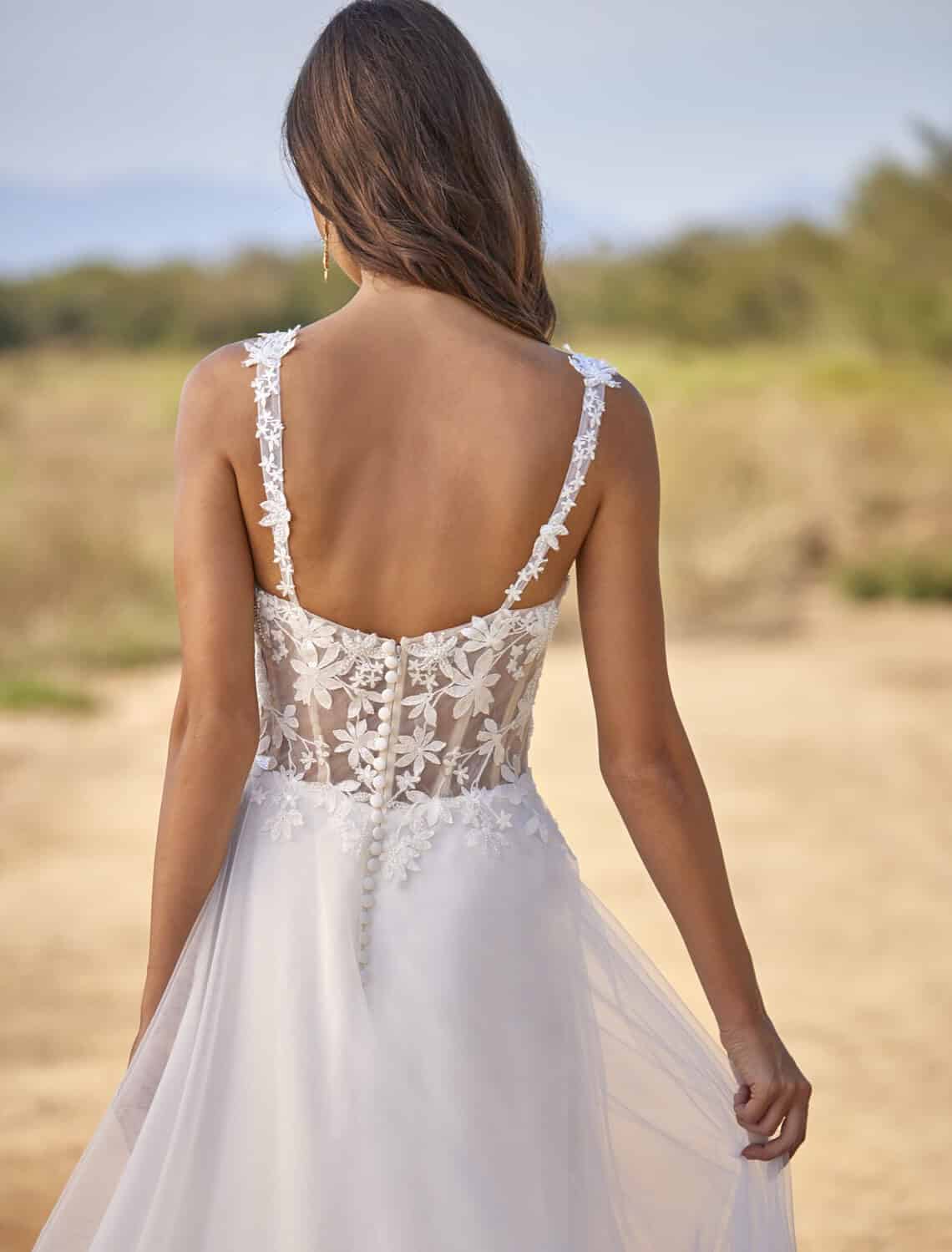 Trouwjurk 46034 van Amelie kopen bij Weddings 4