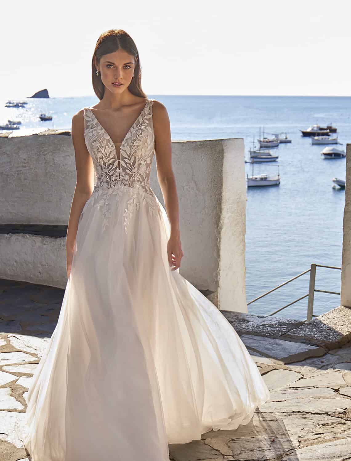 Trouwjurk 46036 van Amelie kopen bij weddings 1