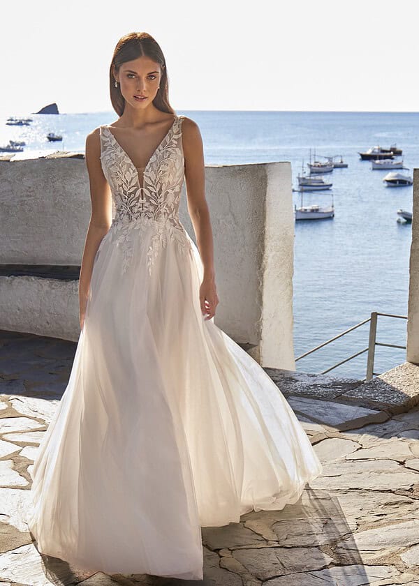 Trouwjurk 46036 van Amelie kopen bij weddings 1