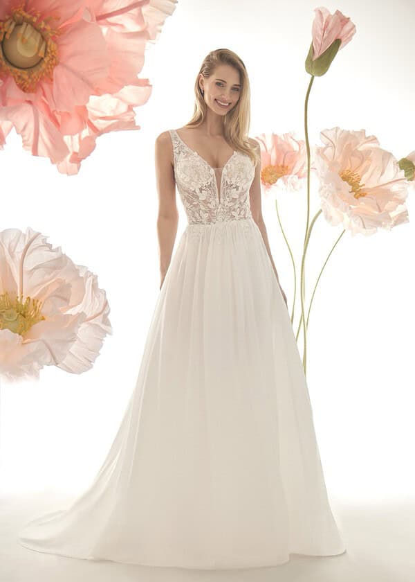 Trouwjurk 46049 van Amelie kopen bij Weddings 1