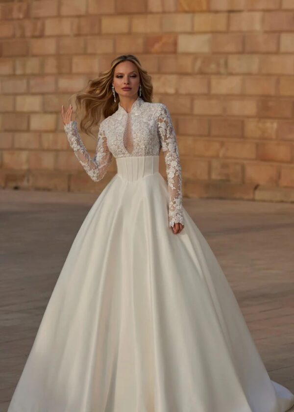 Trouwjurk 63128 Hanford van Veni Infantino kopen bij Weddings 4