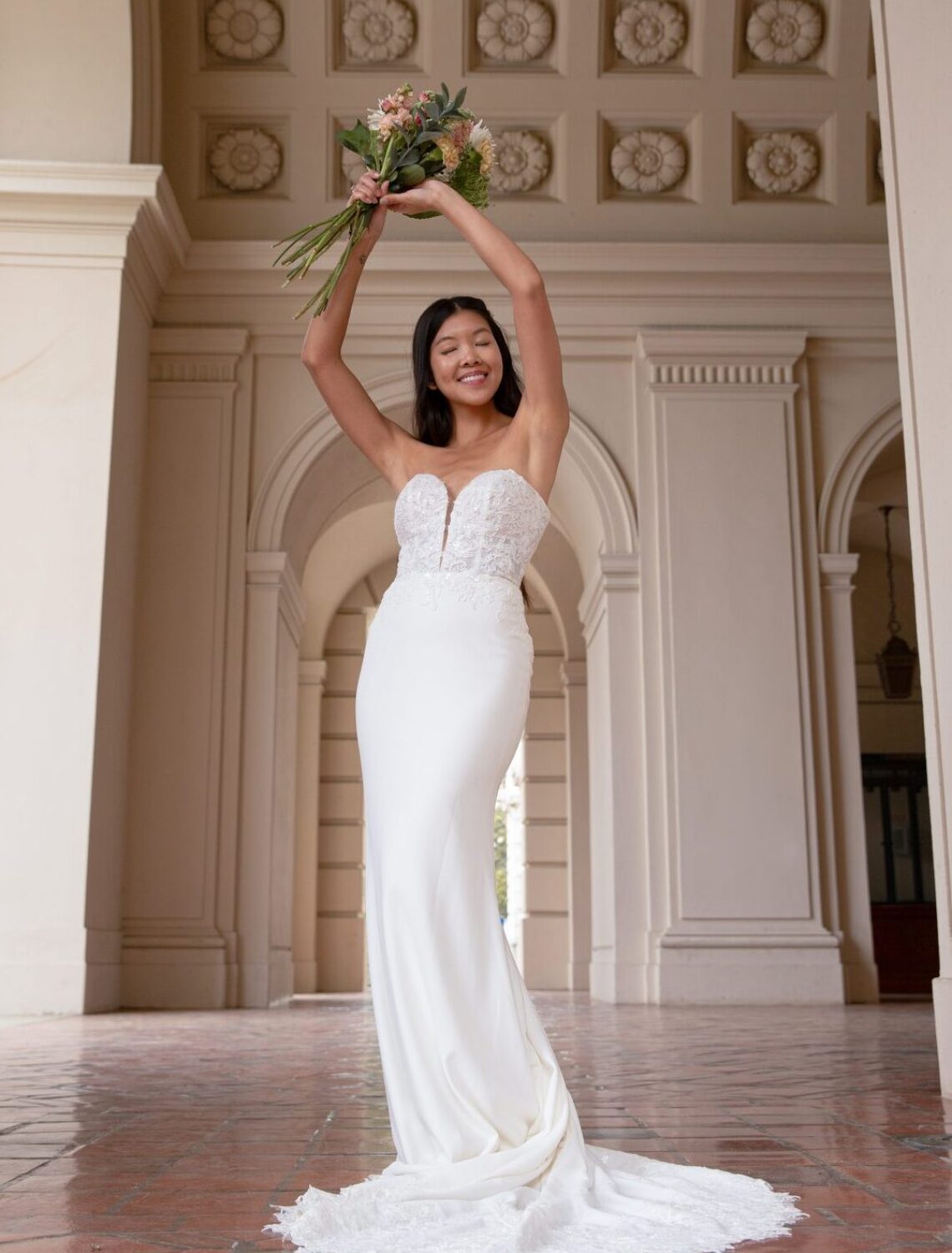 Trouwjurk 7597 van Stella York kopen bij Weddings 3