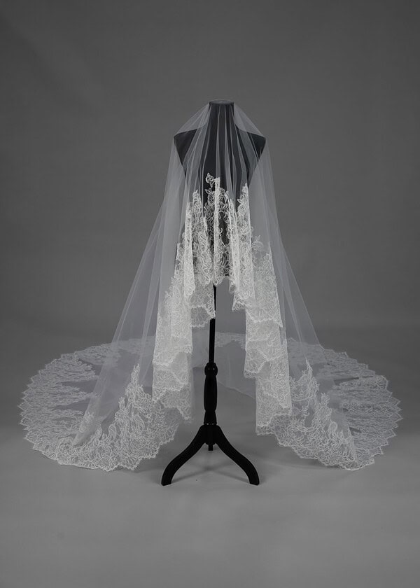 Sluier AVL0237 van Essense of Australia kopen bij Weddings