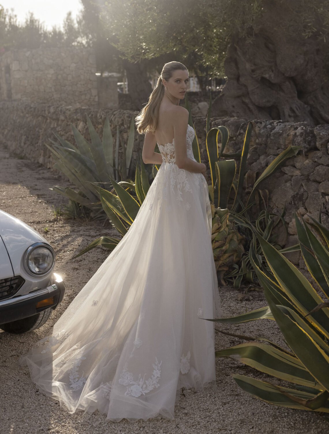 Trouwjurk Ally van Modeca kopen bij Weddings 6