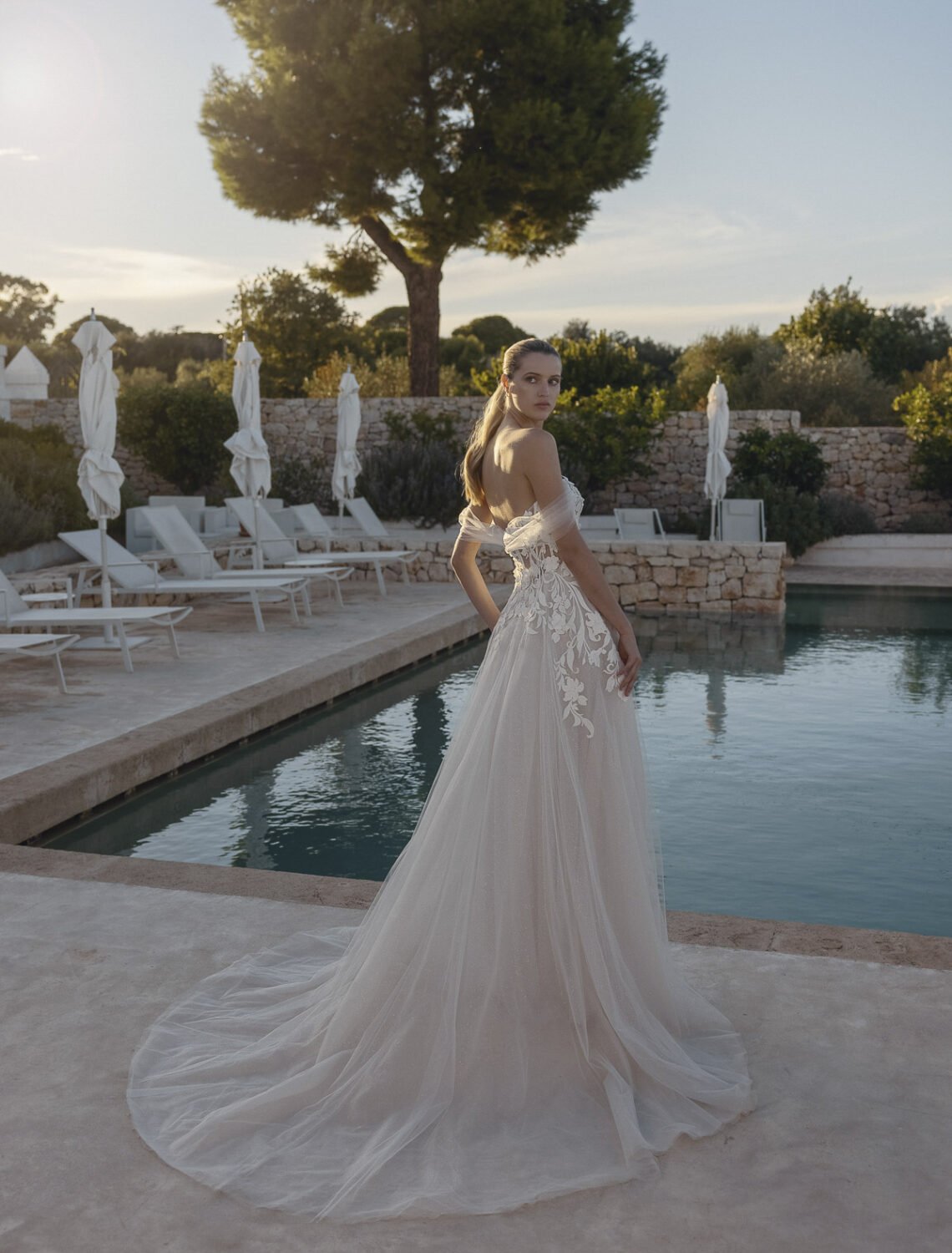 Trouwjurk Arieke van Modeca kopen bij Weddings 5