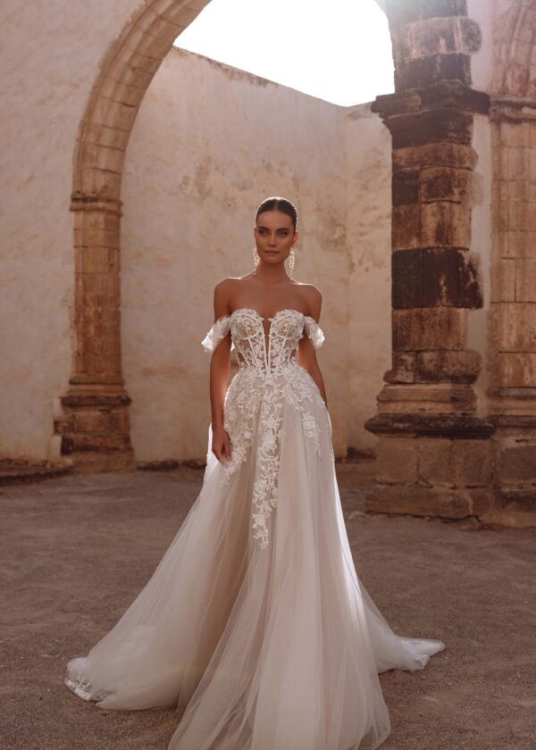 Trouwjurk Ariella van Dama Couture kopen bij Weddings 1