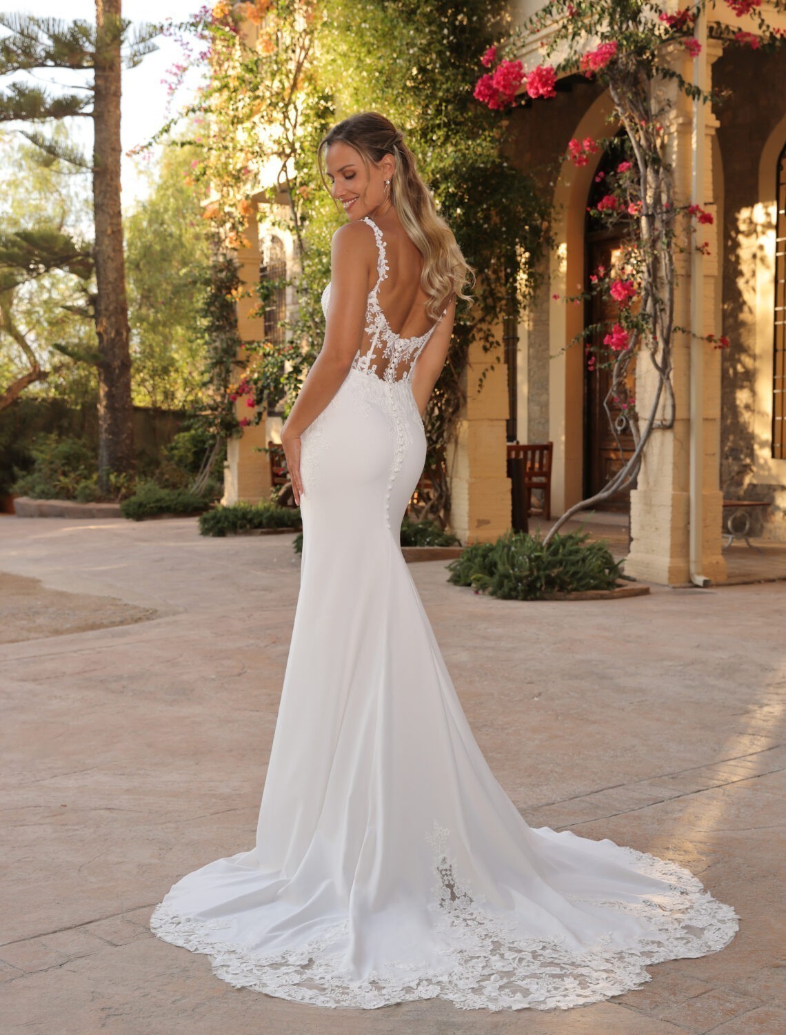 Trouwjurk Arwen van Azuree kopen bij Weddings 1