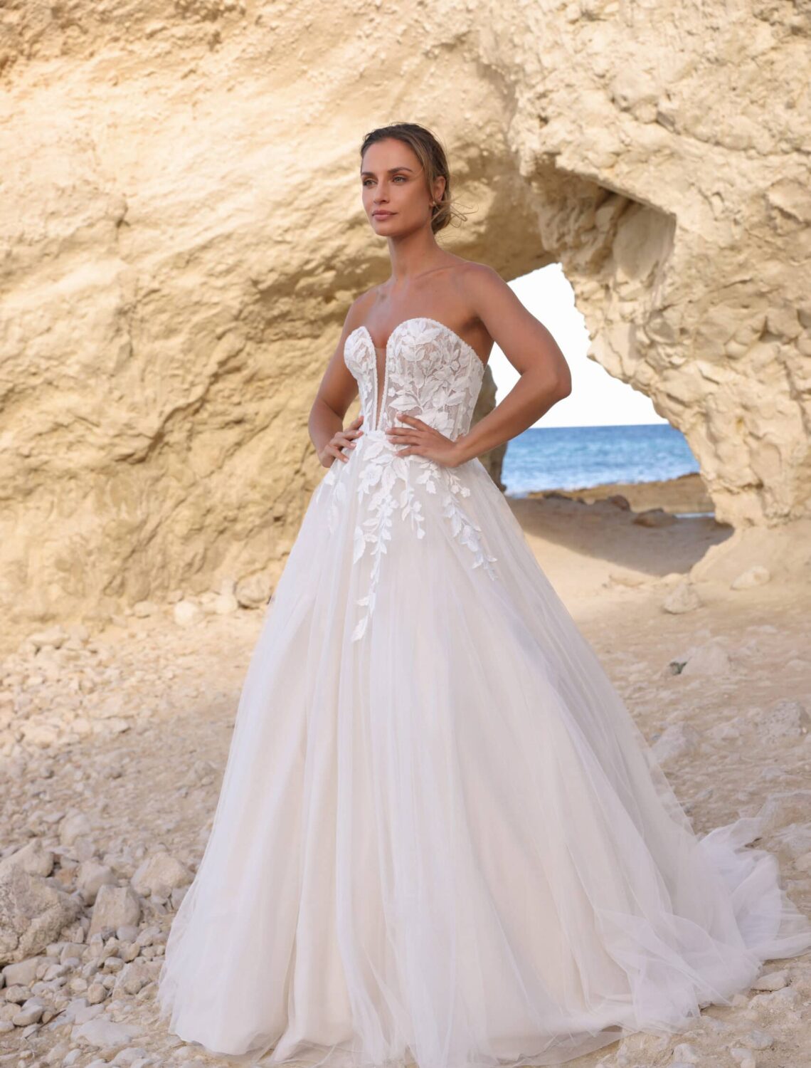 Trouwjurk Astrid van Azuree kopen bij Weddings 2