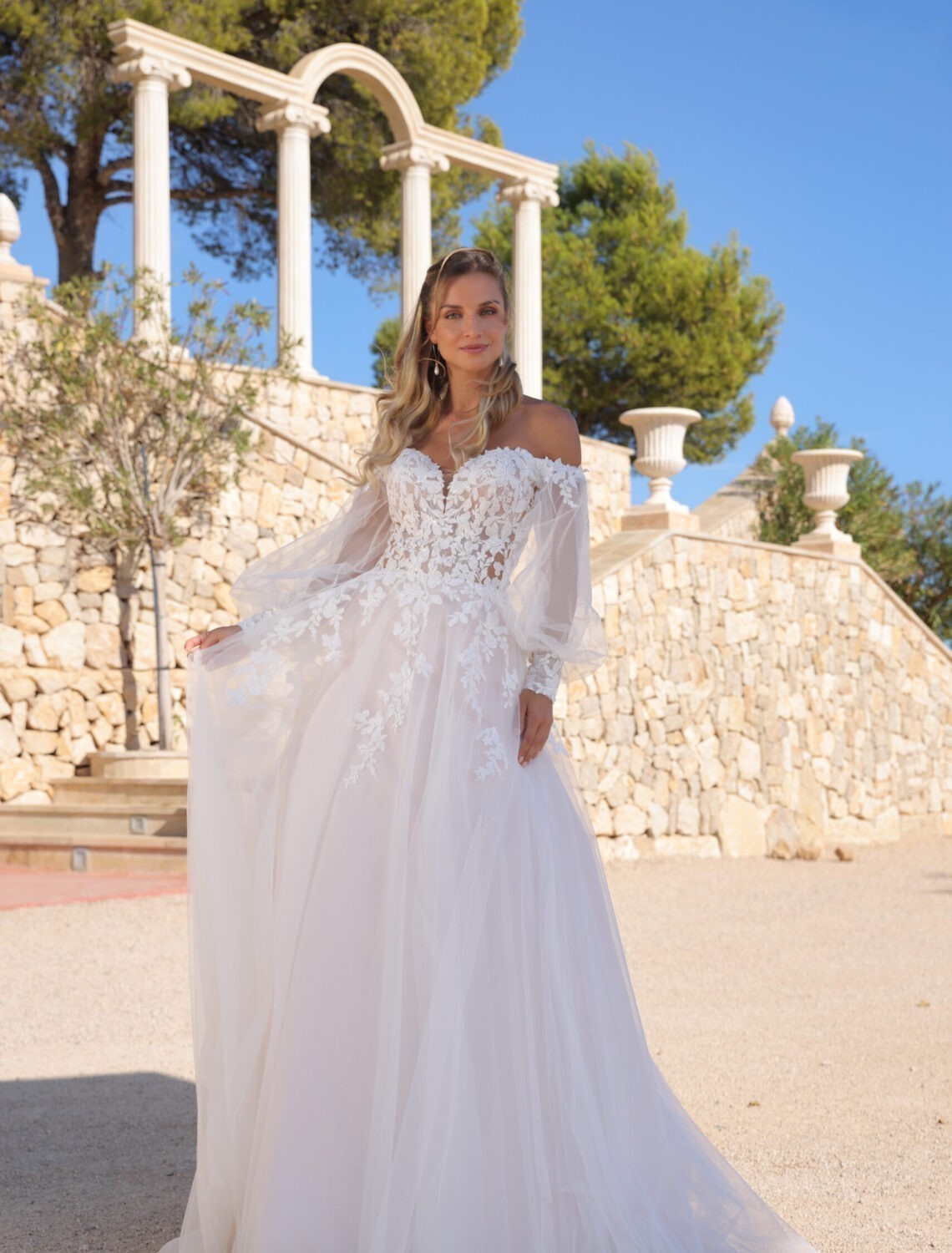 Trouwjurk Aziza van Azuree kopen bij Weddings 4