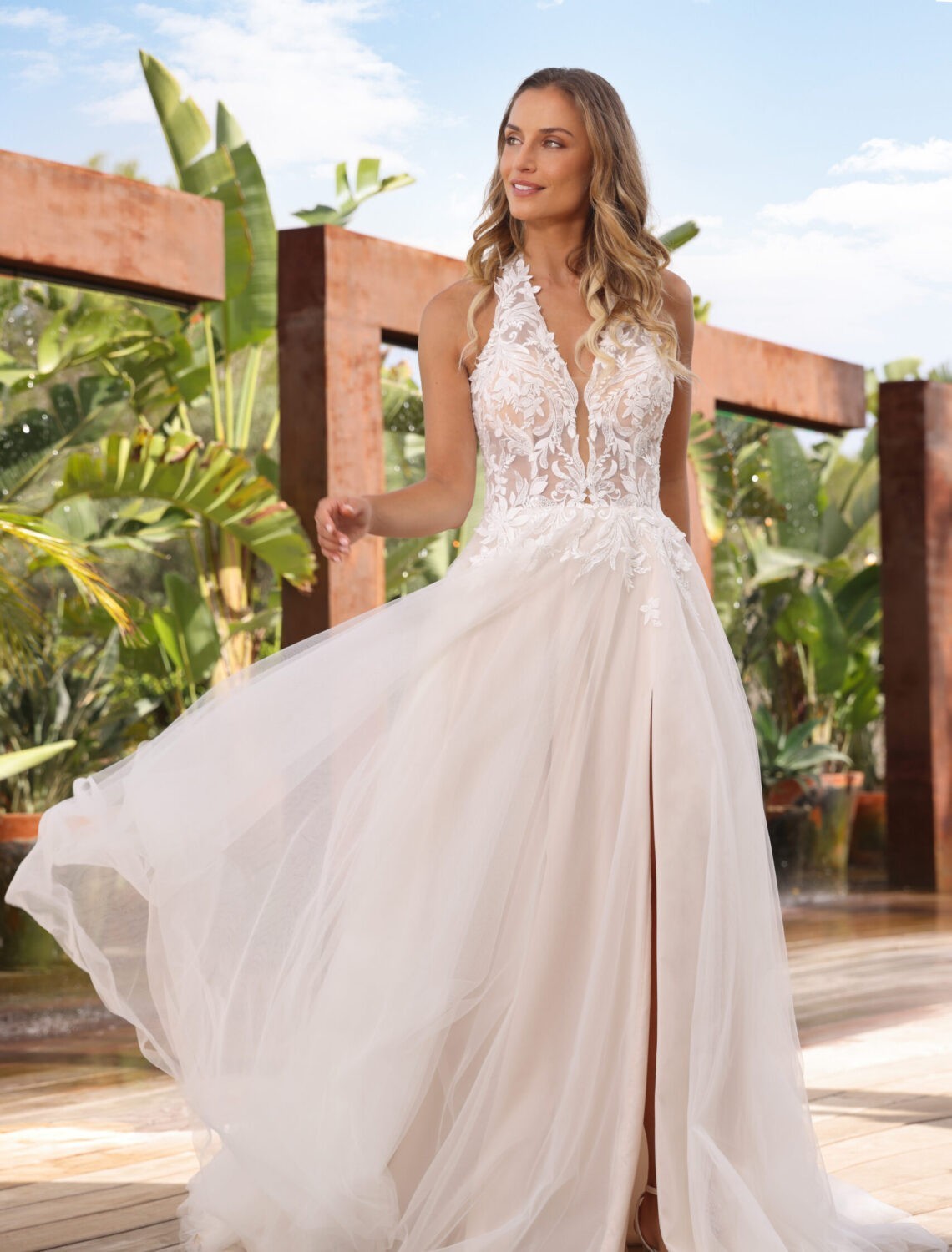 Trouwjurk Berber van Azuree kopen bij Weddings 3
