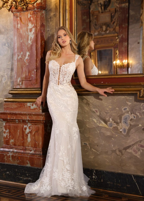 Trouwjurk Blanka van Azuree kopen bij Weddings 4