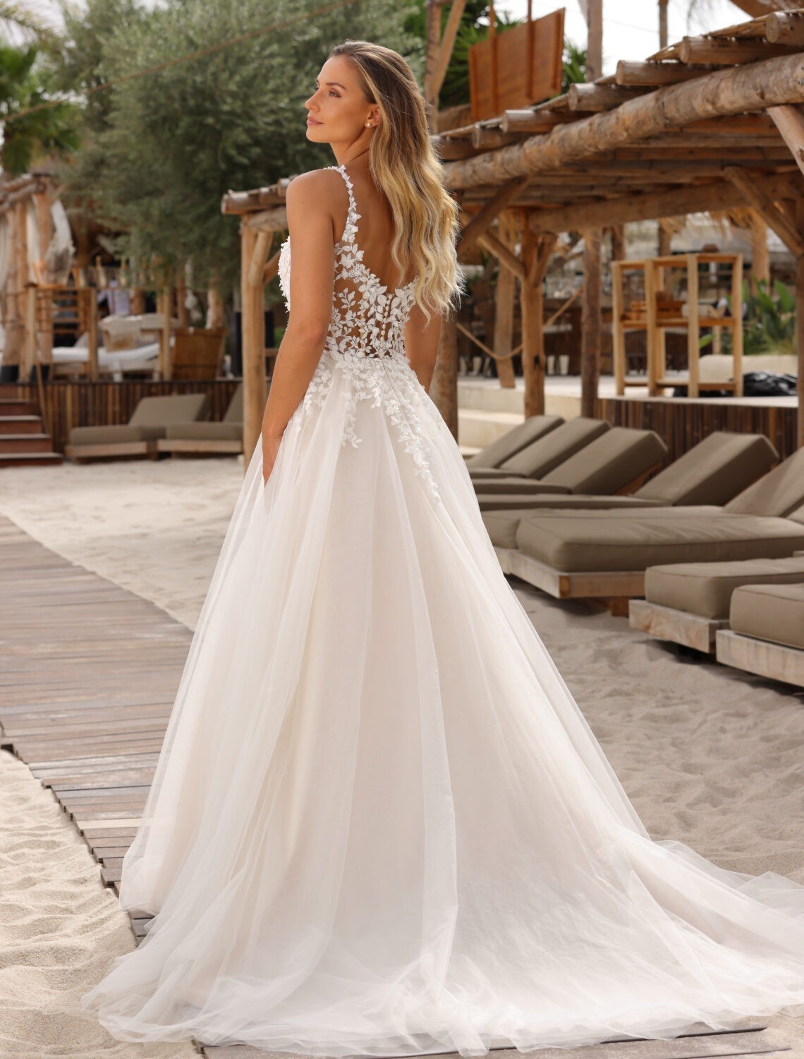 Trouwjurk Bobbi van Azuree kopen bij Weddings 2