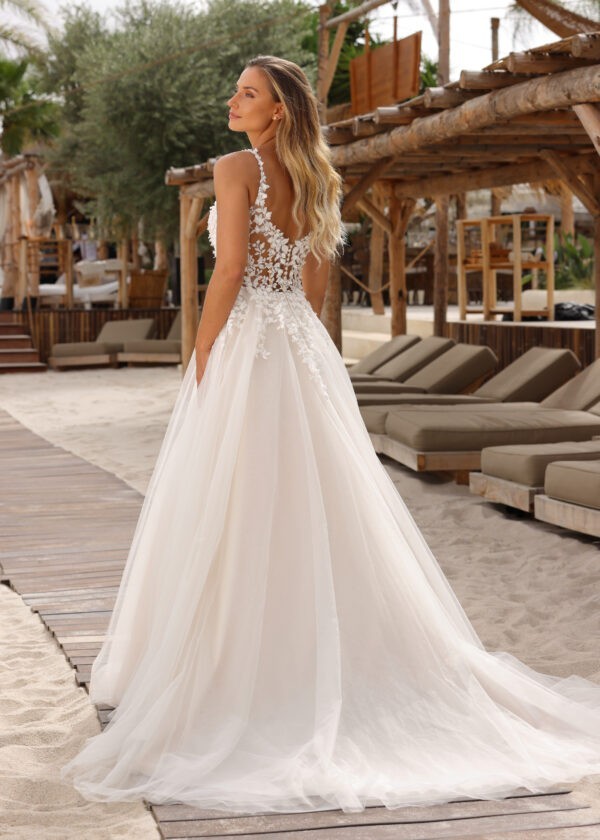 Trouwjurk Bobbi van Azuree kopen bij Weddings 2