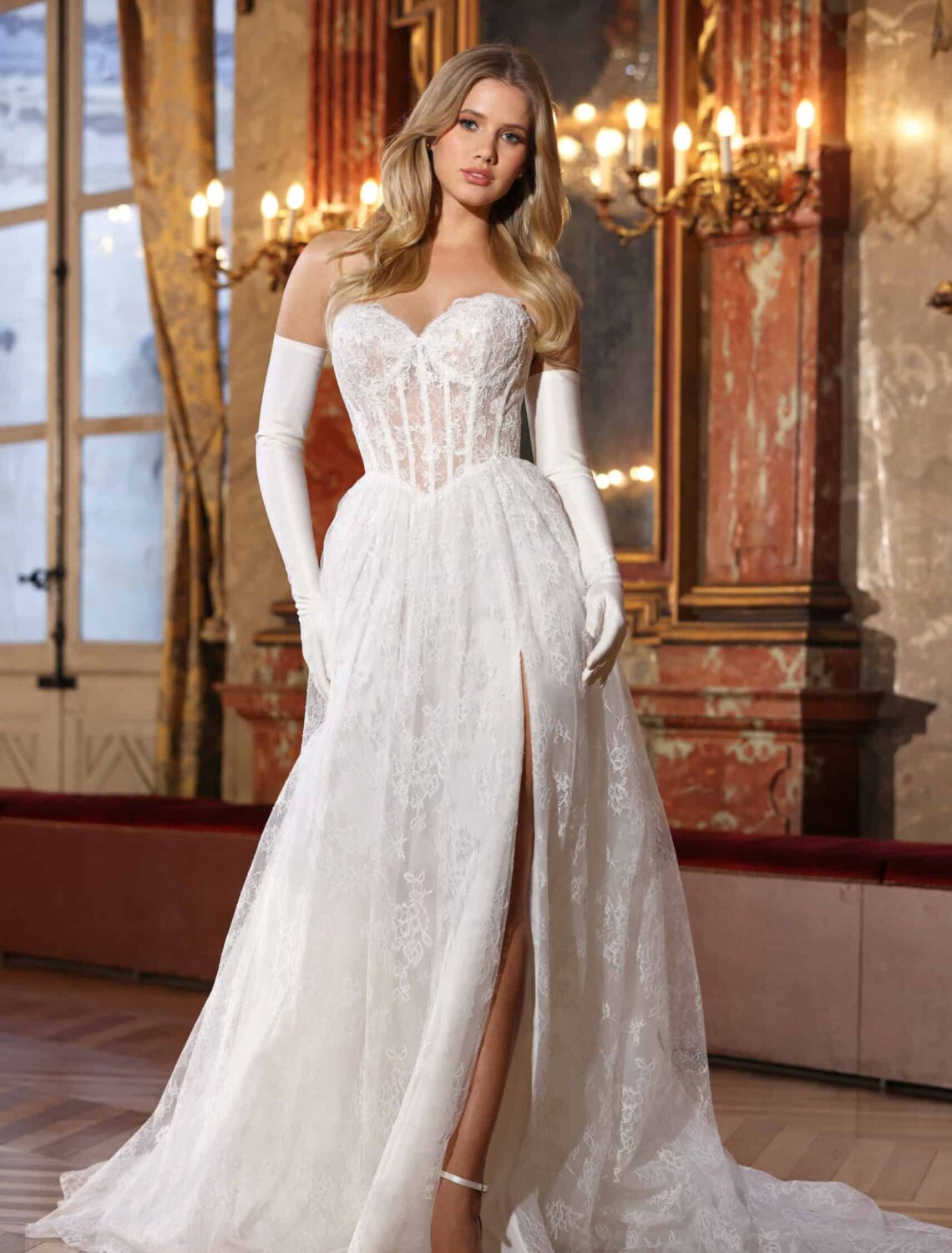 Trouwjurk Breeze van Azuree kopen bij Weddings 4