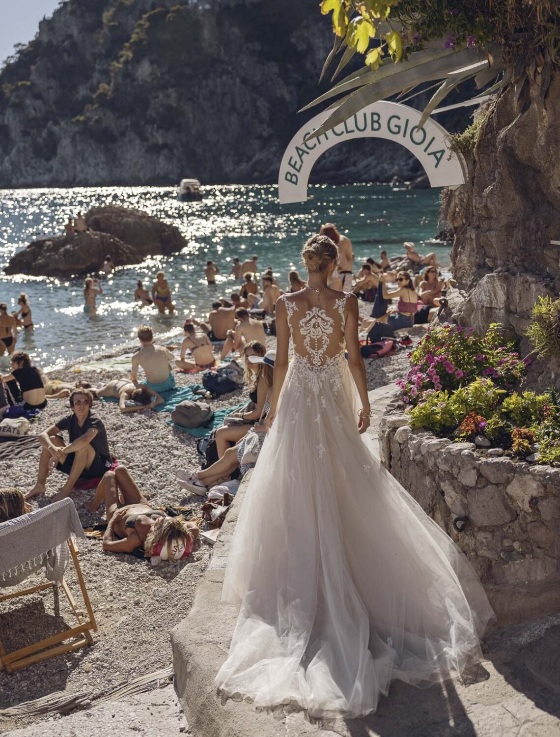 Trouwjurk Brinley van Modeca kopen bij Weddings 3