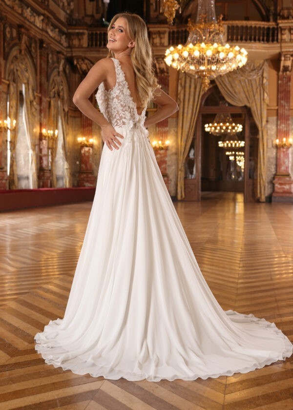 Trouwjurk Britt van Azuree kopen bij Weddings 1