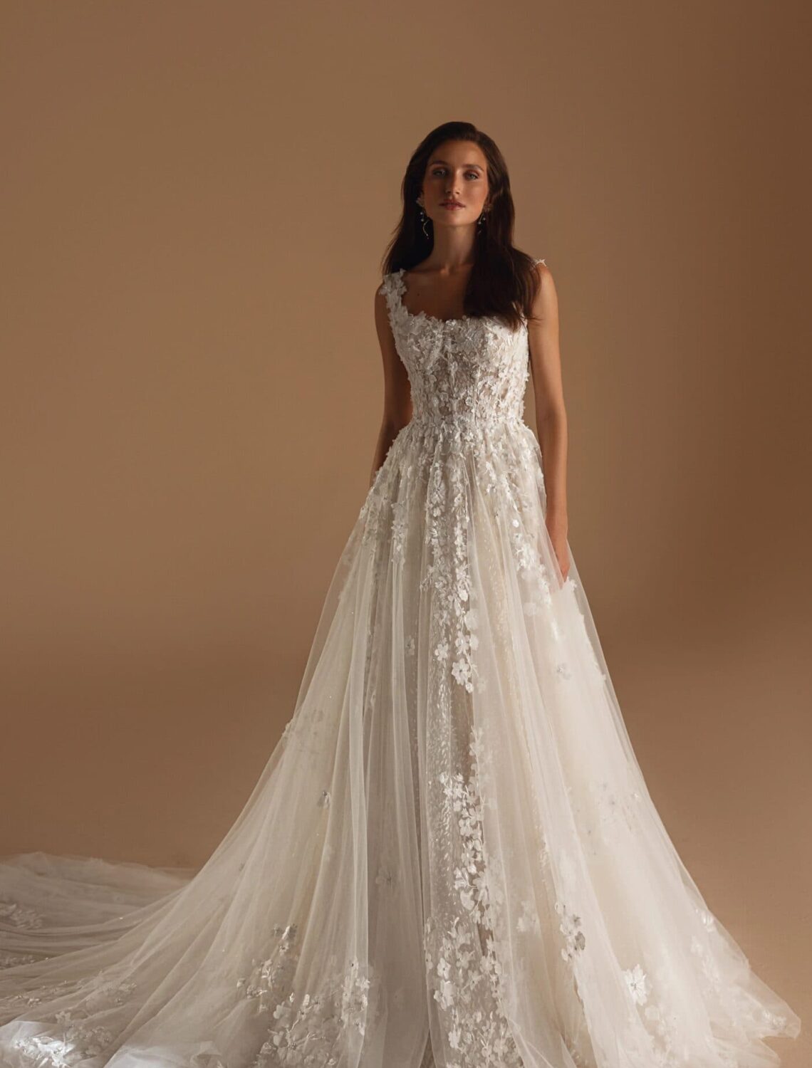 Trouwjurk Caroline van Tina Valerdi kopen bij Weddings 4