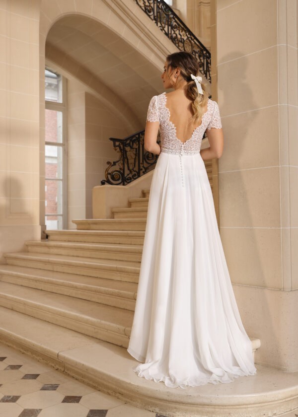 Trouwjurk Charity van Azuree kopen bij Weddings 1