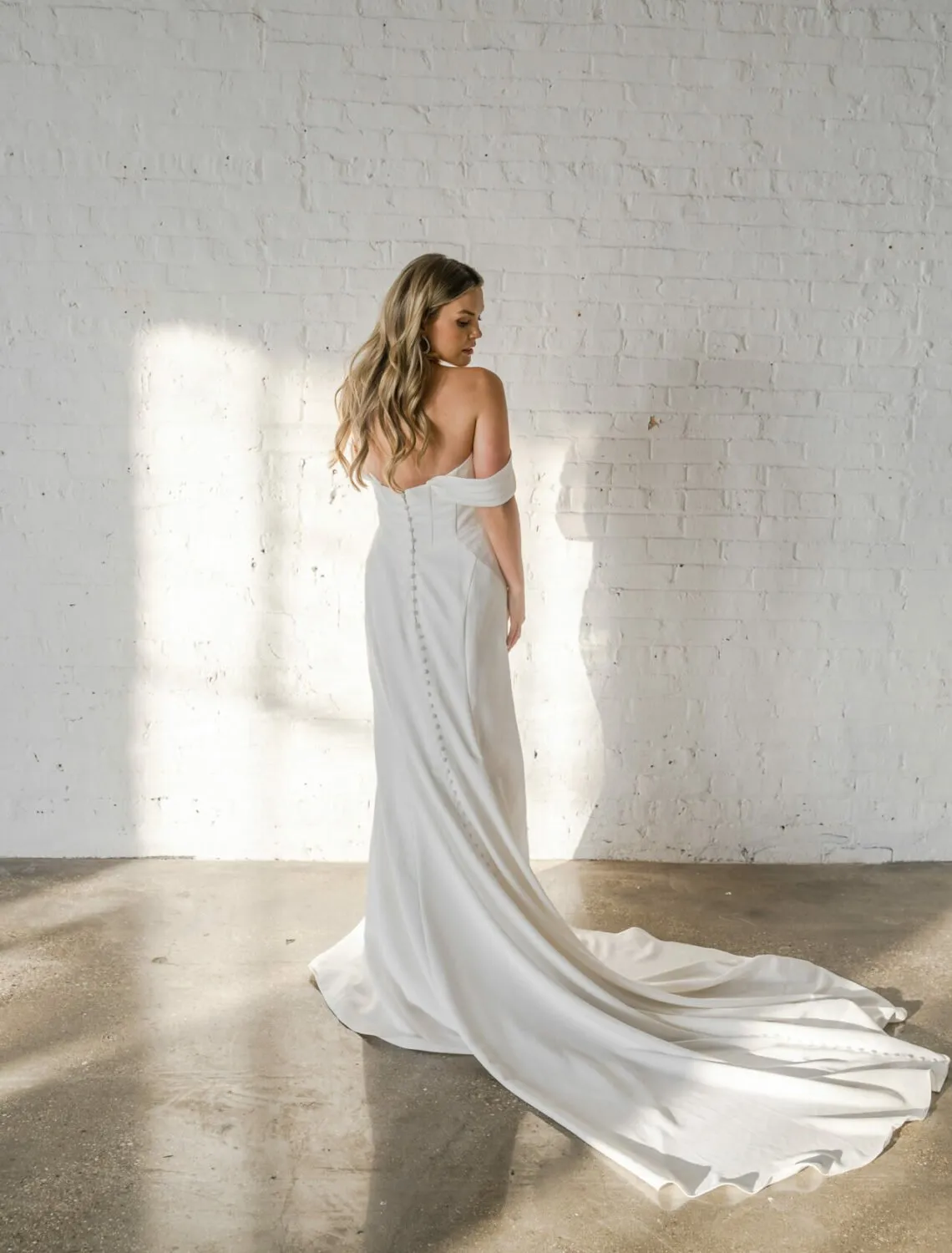 Trouwjurk D3755 van Essense of Australia kopen bij Weddings 1