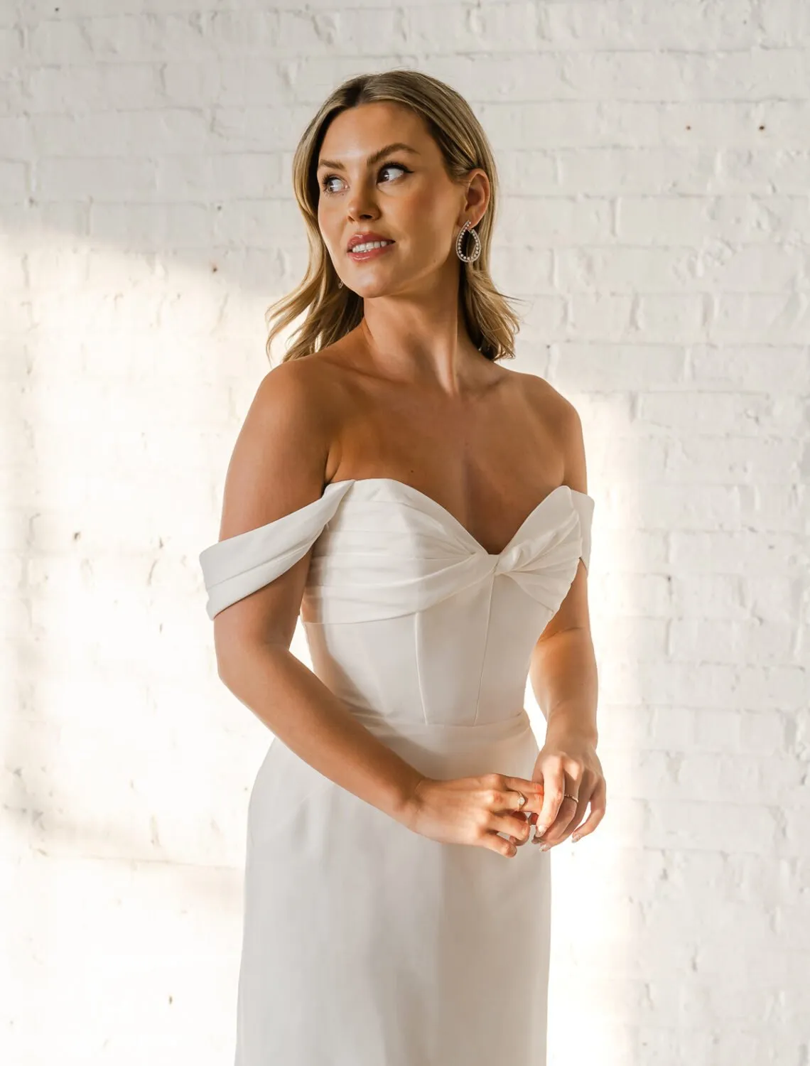 Trouwjurk D3755 van Essense of Australia kopen bij Weddings 2