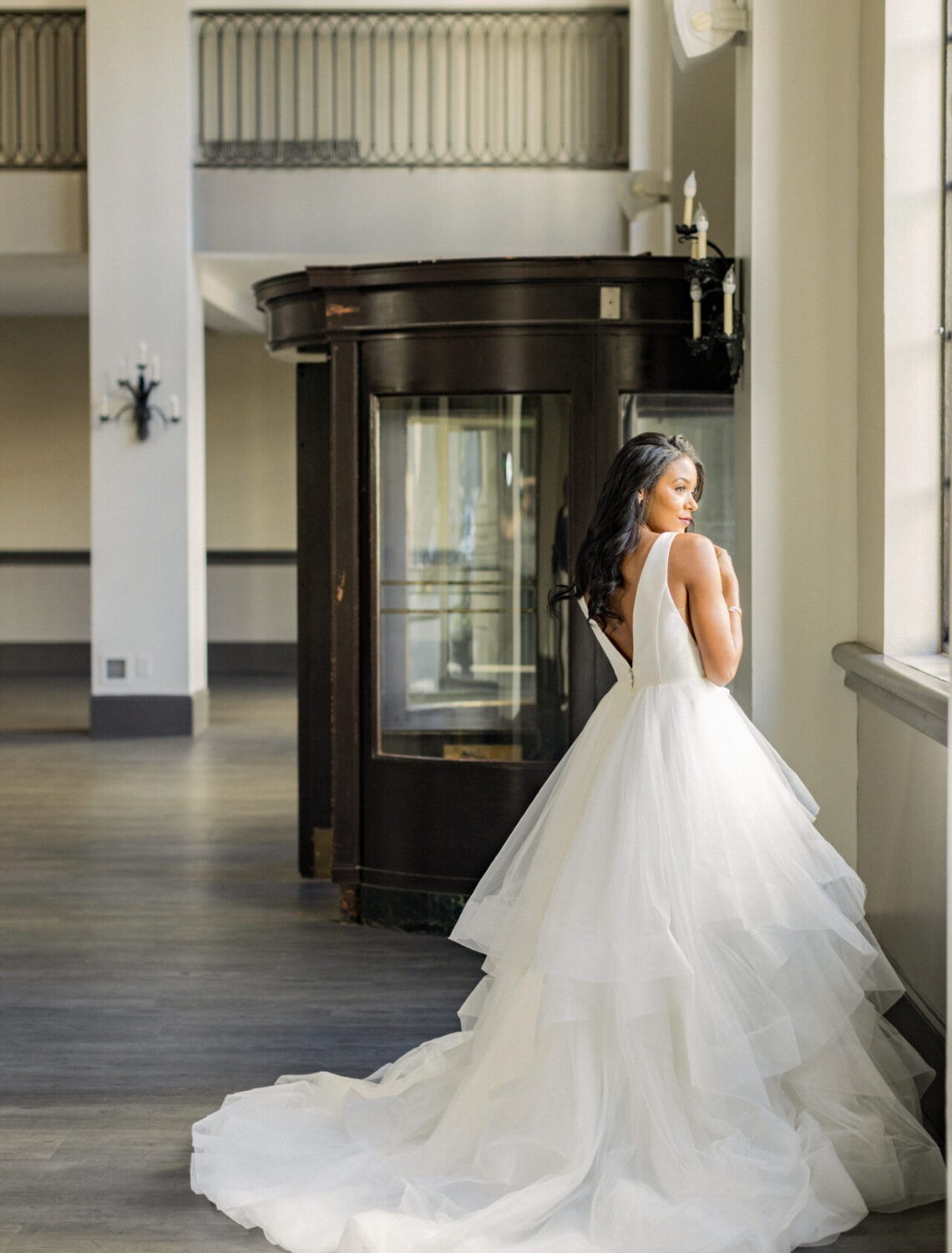 Trouwjurk D4012 van Essense of Australia kopen bij Weddings 3