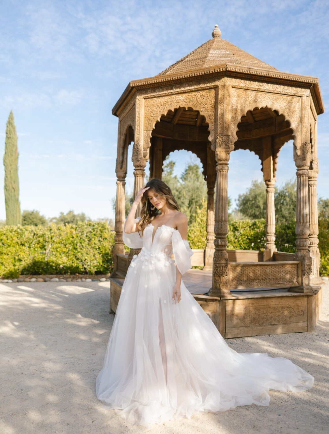 Trouwjurk D4065 van Essense of Australia kopen bij Weddings 7