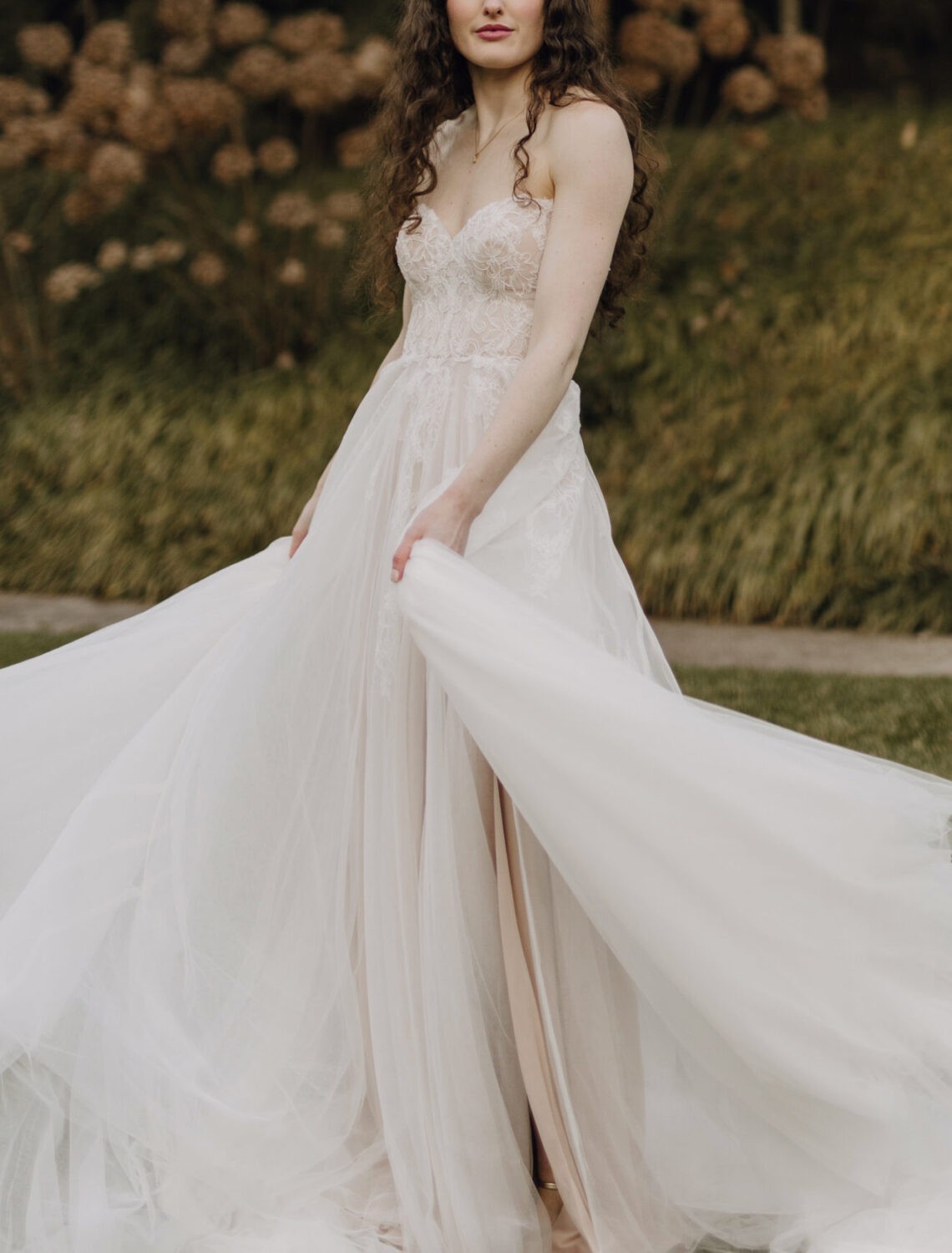 Trouwjurk D4097 van Essense of Australia kopen bij Weddings 1