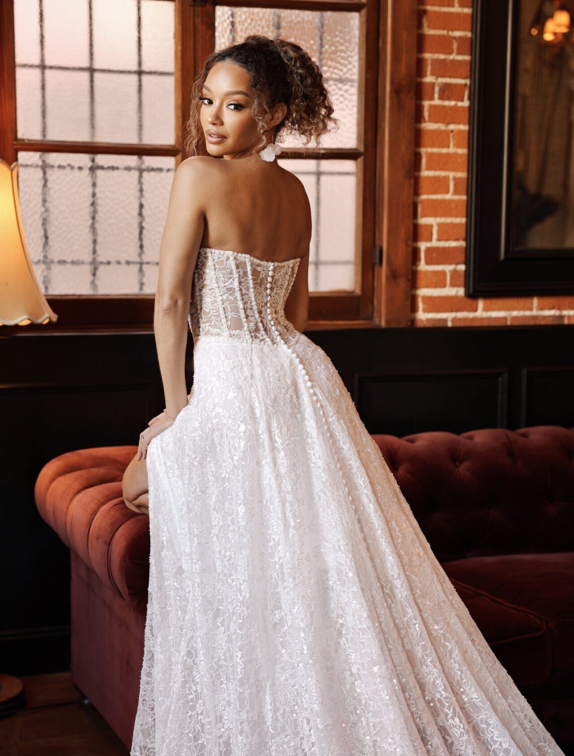 Trouwjurk D4176 van Essense of Australia kopen bij Weddings 1