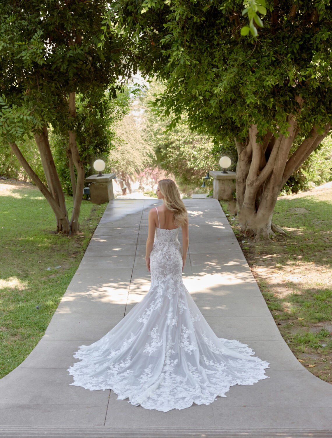 Trouwjurk D4344 van Essense of Australia kopen bij Weddings 2