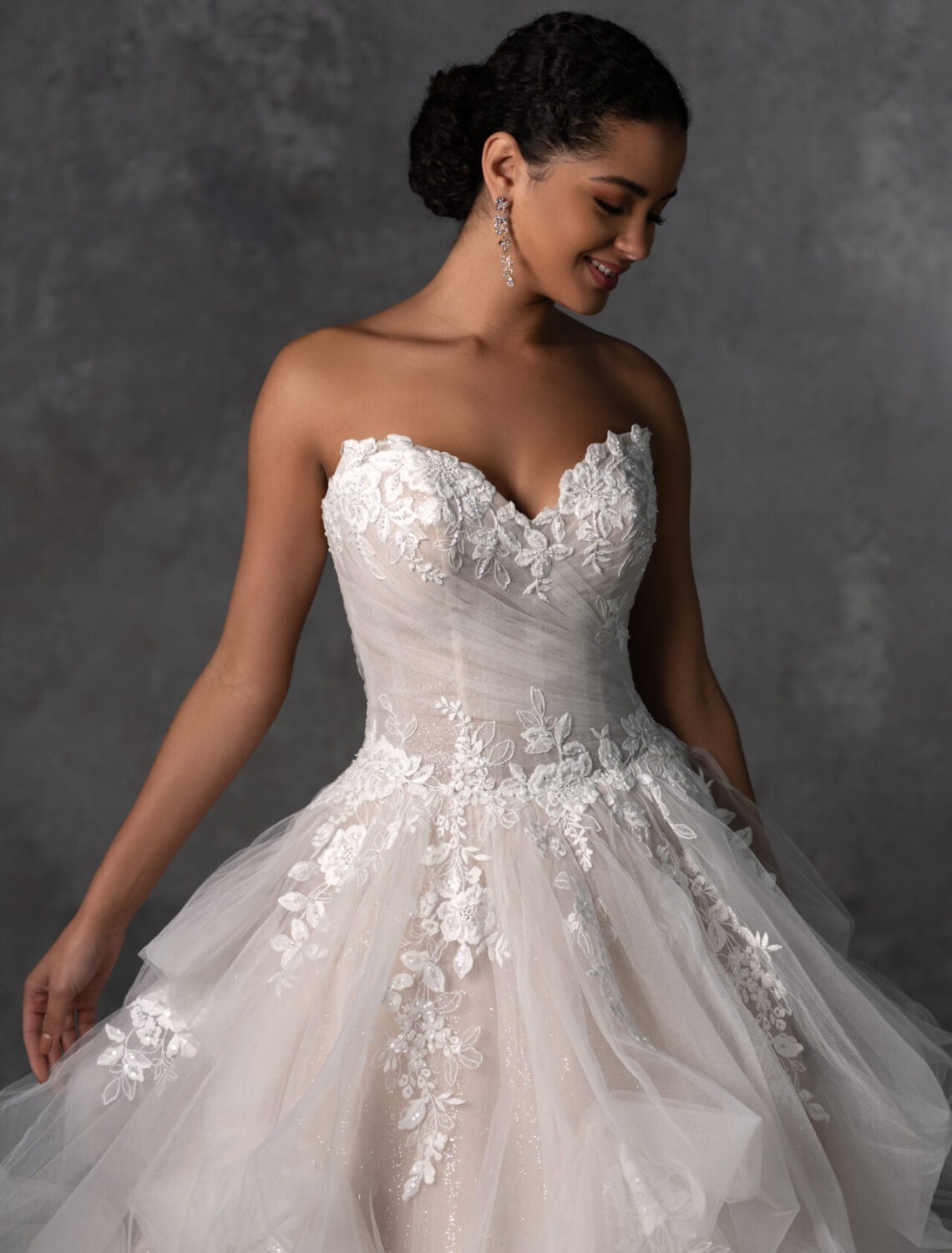 Trouwjurk D4345 van Essense of Australia kopen bij Weddings 4