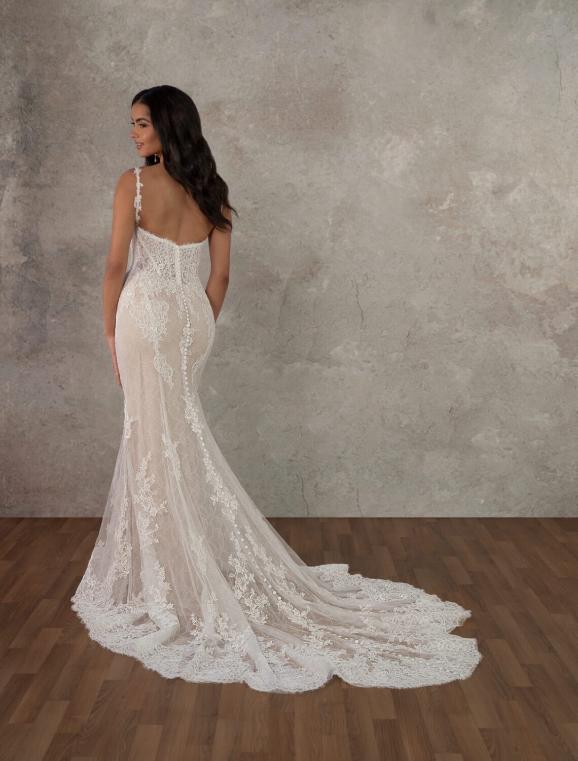 Trouwjurk D4437 van Essense of Australia kopen bij Weddings 4