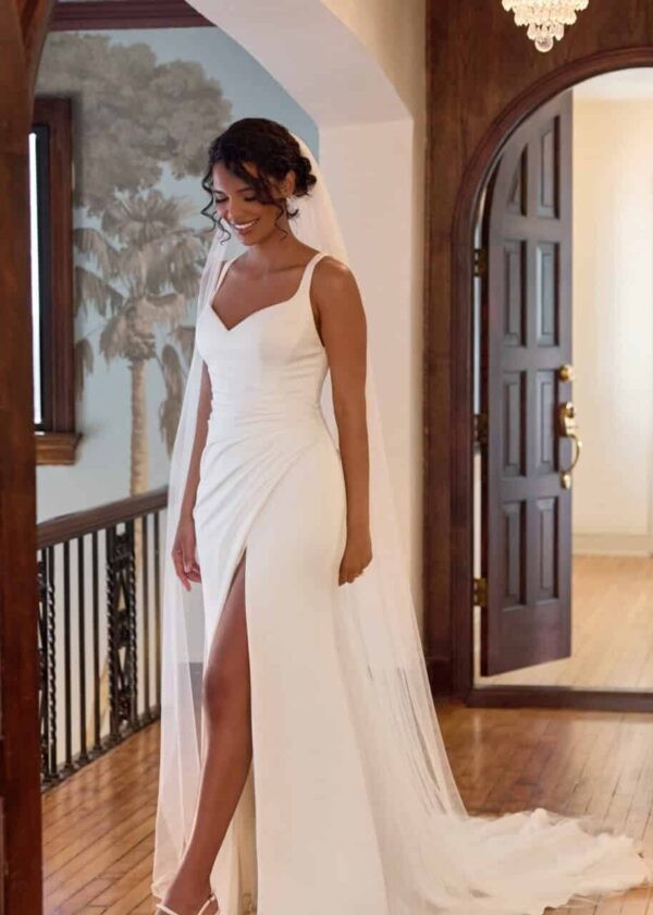 Trouwjurk D4439 van Essense of Australia kopen bij Weddings 2