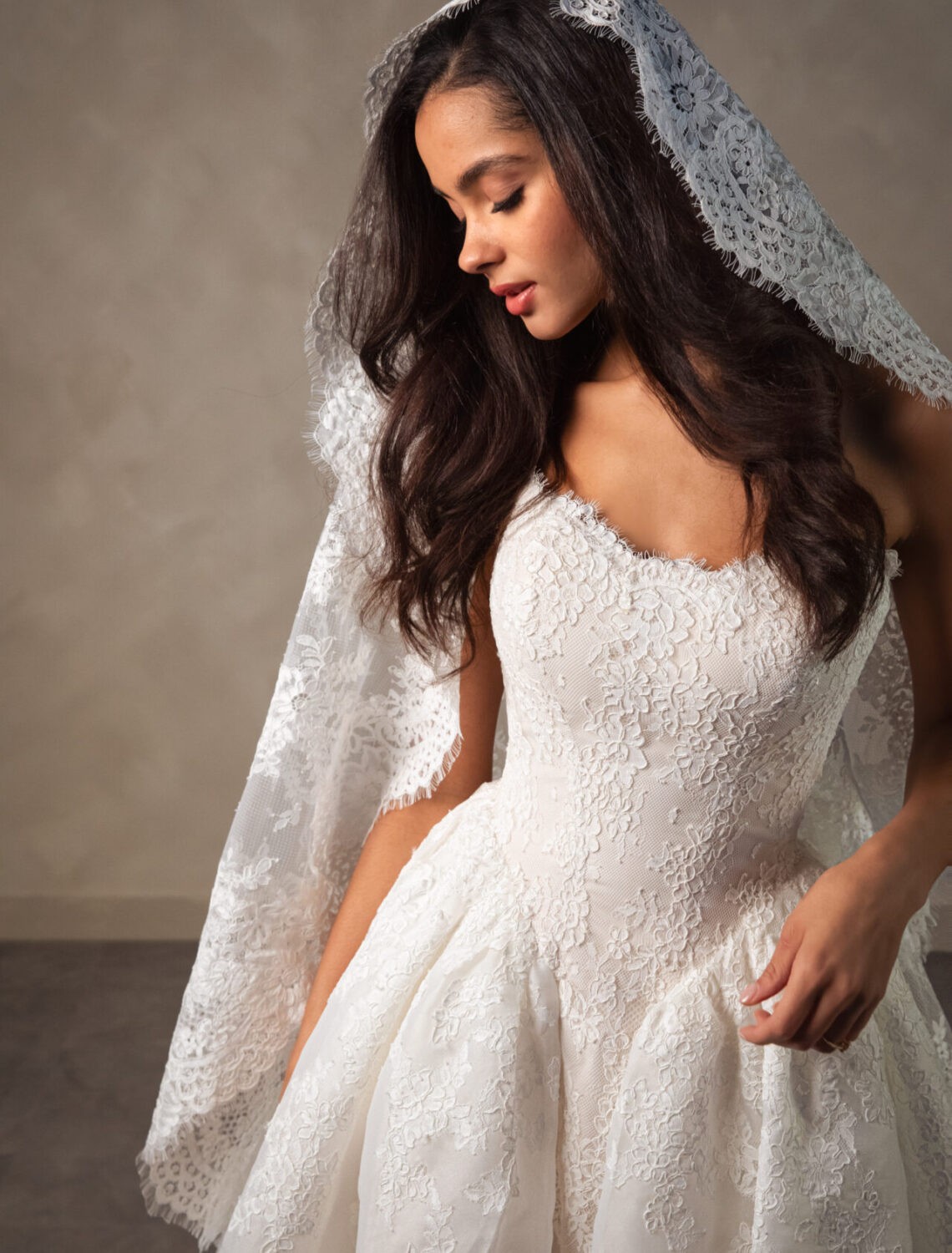 Trouwjurk D4573 van Essense of Australia kopen bij Weddings 2