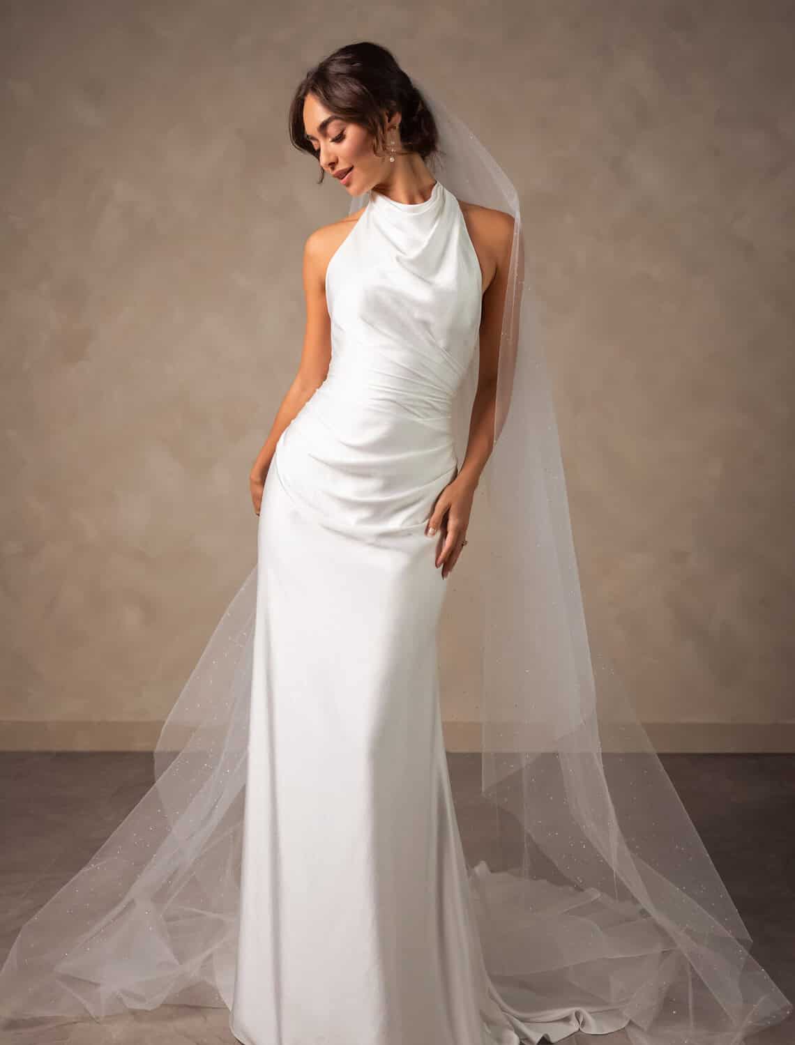 Trouwjurk D4614 van Essense of Australia kopen bij Weddings 1