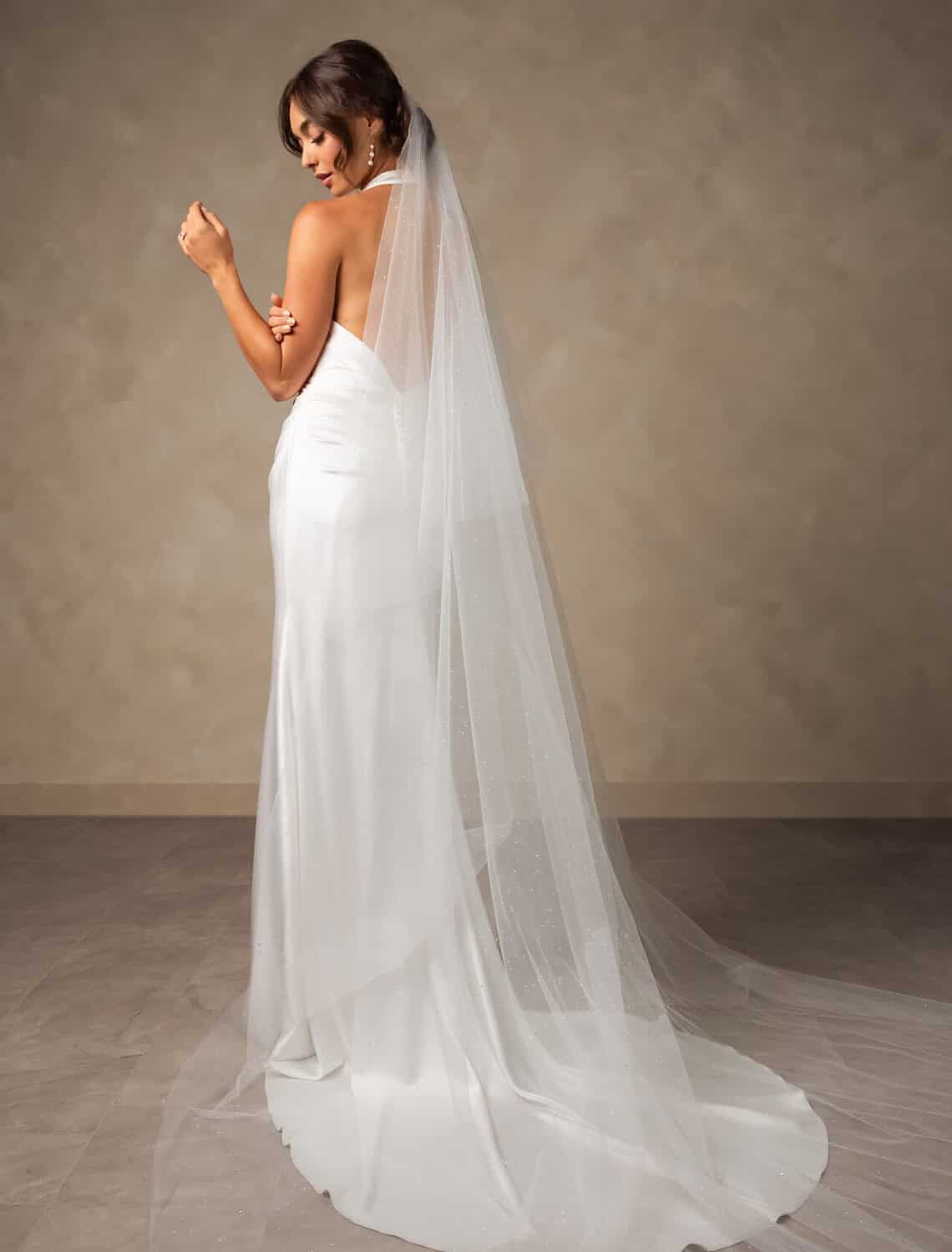 Trouwjurk D4614 van Essense of Australia kopen bij Weddings 2