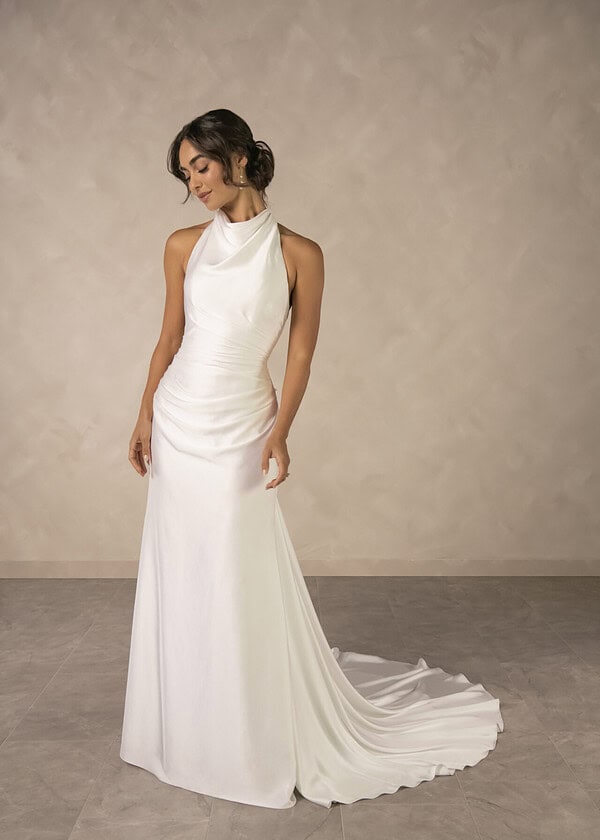 Trouwjurk D4614 van Essense of Australia kopen bij Weddings 4