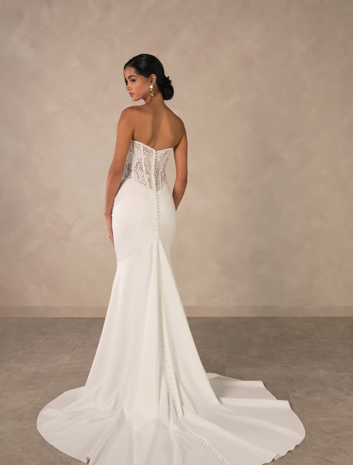 Trouwjurk D4622 van Essense of Australia kopen bij Weddings 4