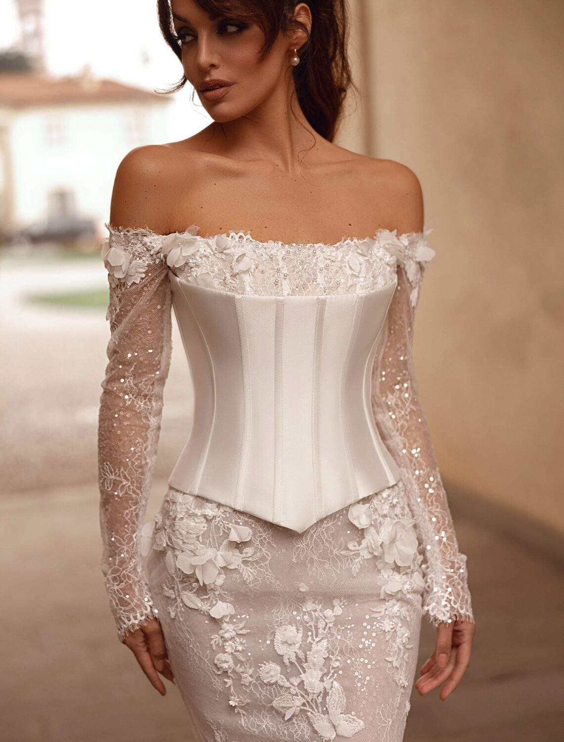 Trouwjurk Eleanor van Dominiss kopen bij Weddings 2