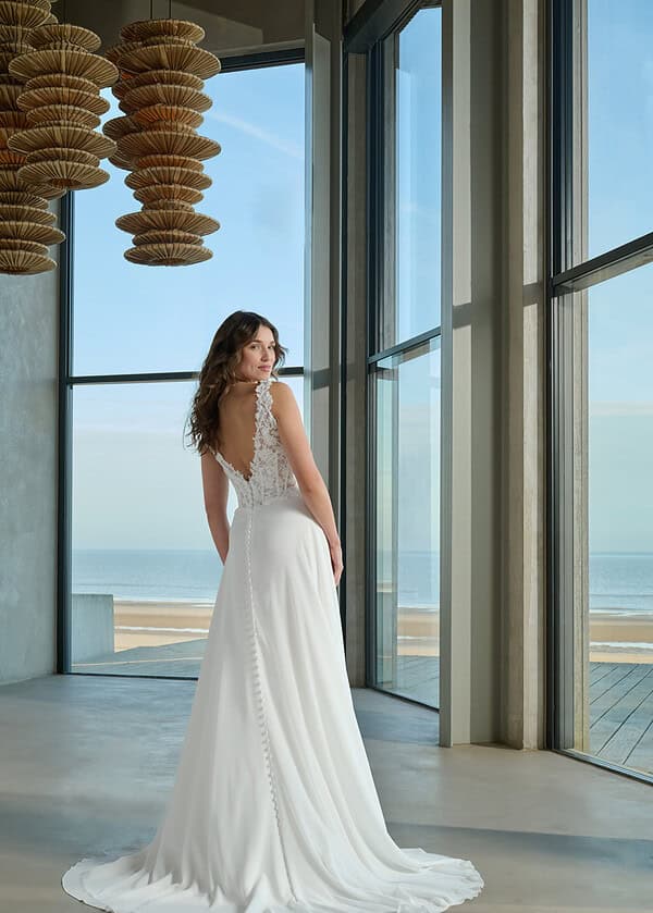 Trouwjurk Fabi van Azuree kopen bij Weddings 1