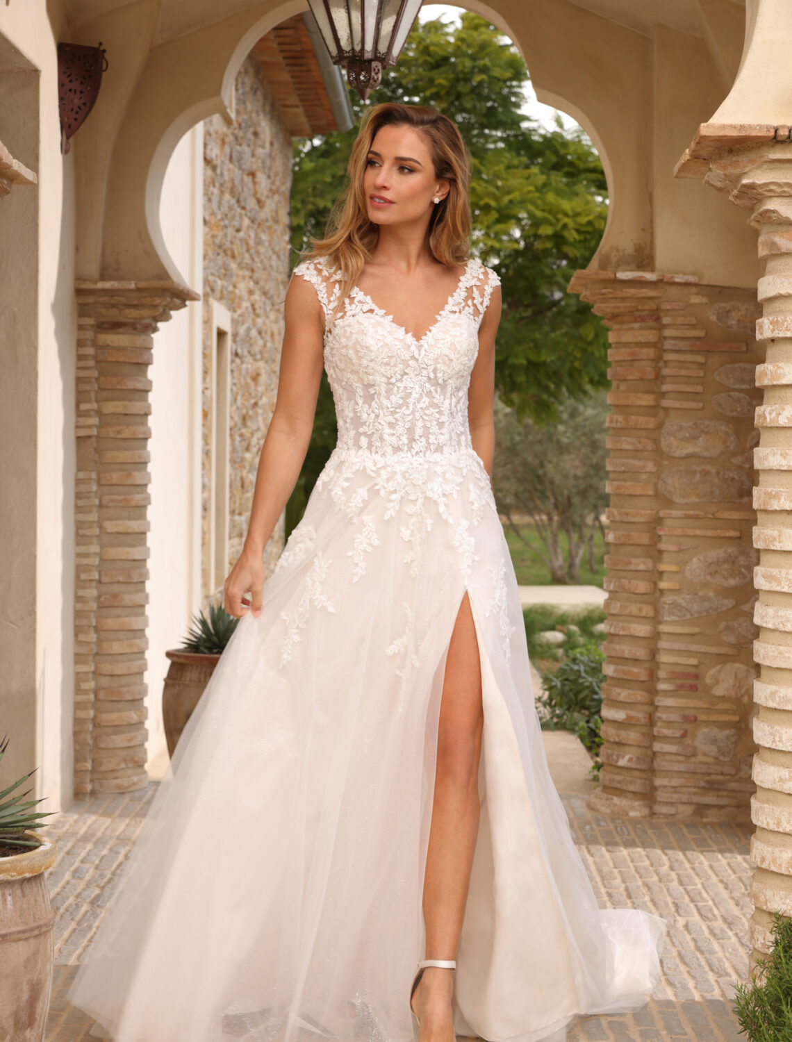 Trouwjurk Fallon van Azuree kopen bij Weddings 4