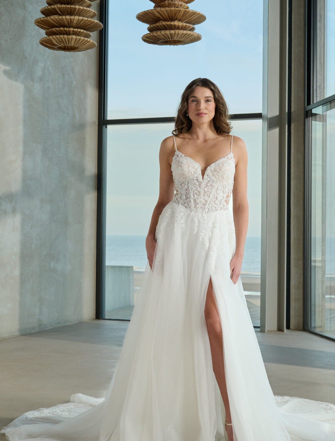 Trouwjurk Famke van Azuree kopen bij Weddings 3