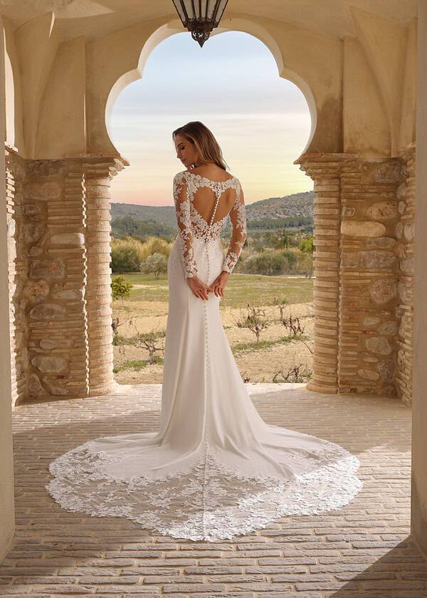 Trouwjurk Faraday van Azuree kopen bij Weddings 1