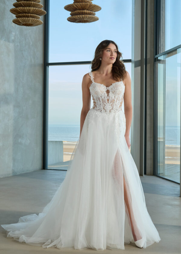 Trouwjurk Farzana van Azuree kopen bij Weddings 3