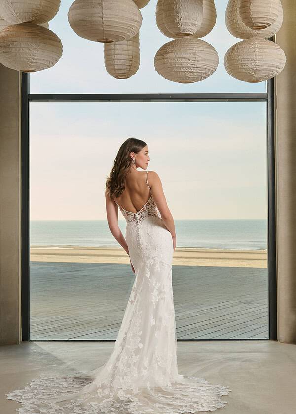 Trouwjurk Fawn van Azuree kopen bij Weddings 1