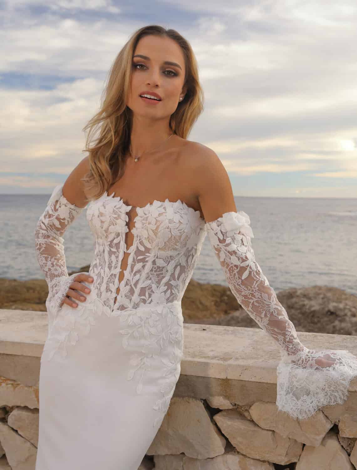 Trouwjurk Faye van Azuree kopen bij Weddings 2