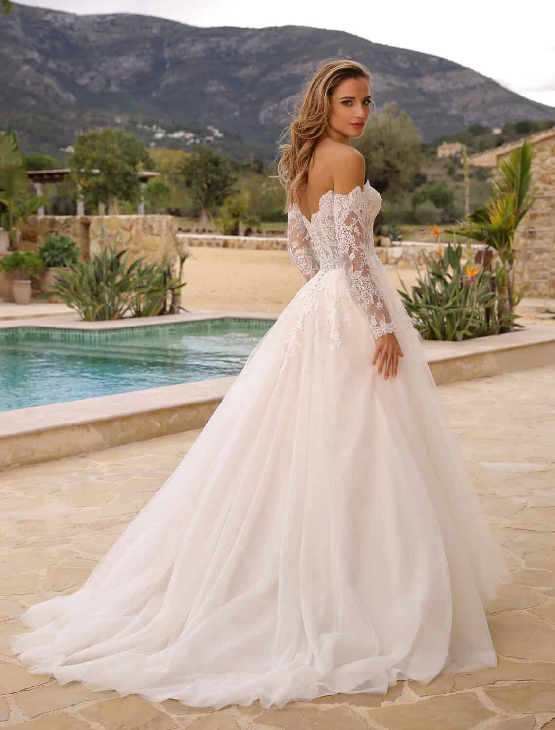 Trouwjurk Felicity van Azuree kopen bij Weddings 1