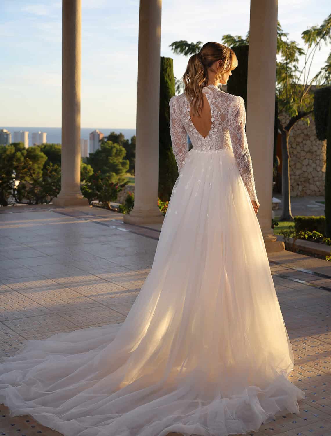 Trouwjurk Fendi D van Azuree kopen bij Weddings 1
