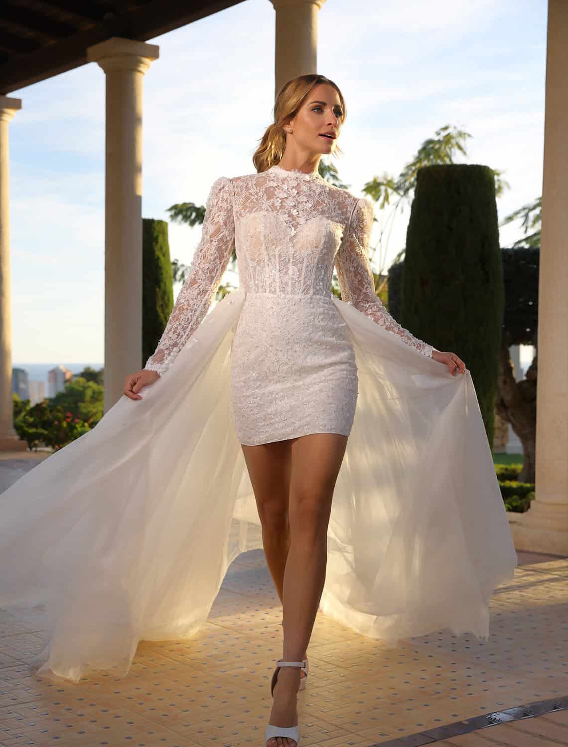 Trouwjurk Fendi D van Azuree kopen bij Weddings 5