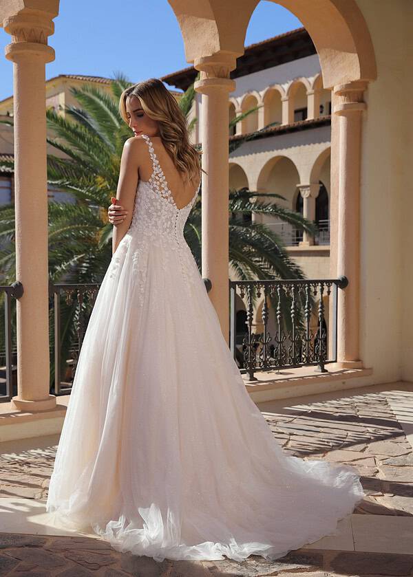 Trouwjurk Flora van Azuree kopen bij Weddings 1