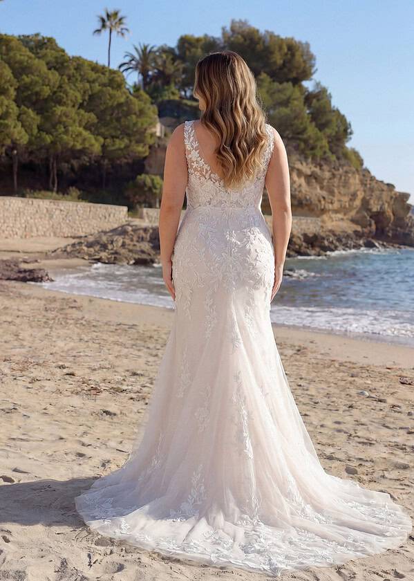 Trouwjurk Flow van Azuree kopen bij Weddings 1